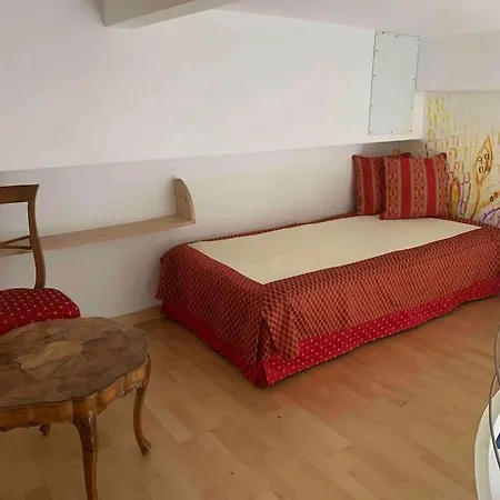 Helles In Historischer Meran