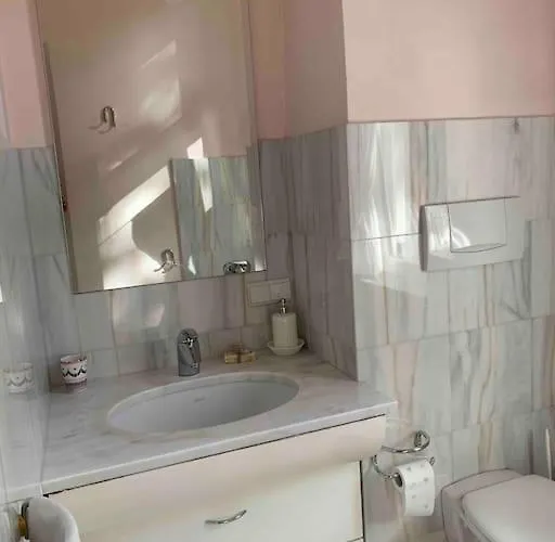 Apartment Helles In Historischer Merano